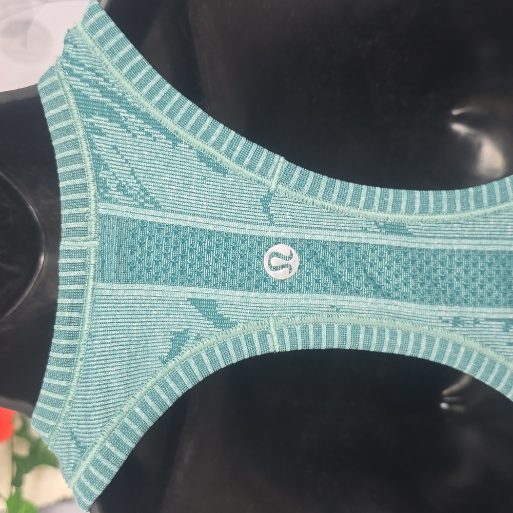 Lululemon Swiftly Tech Tank - Picture 5 of 6